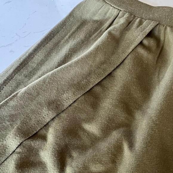 NWOT Matilda Jane Olive Side Slit SPRING THING Pull On Casual Pant / Small - Picture 8 of 11